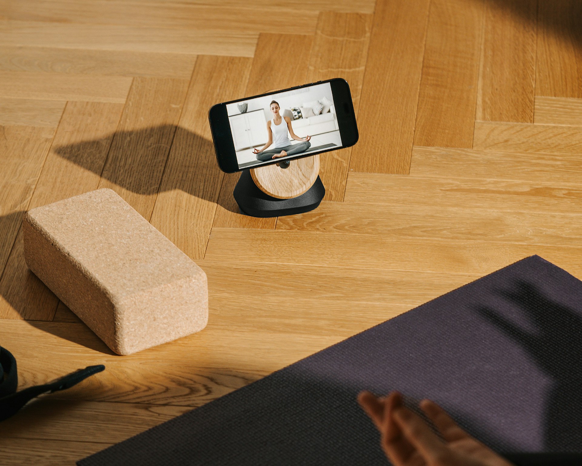 How to Achieve a Balanced Digital Lifestyle Through Mindful Tech Use